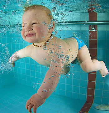 Babyschwimmen, Babytauchen, Baby, Wasser, Wasserplausch
